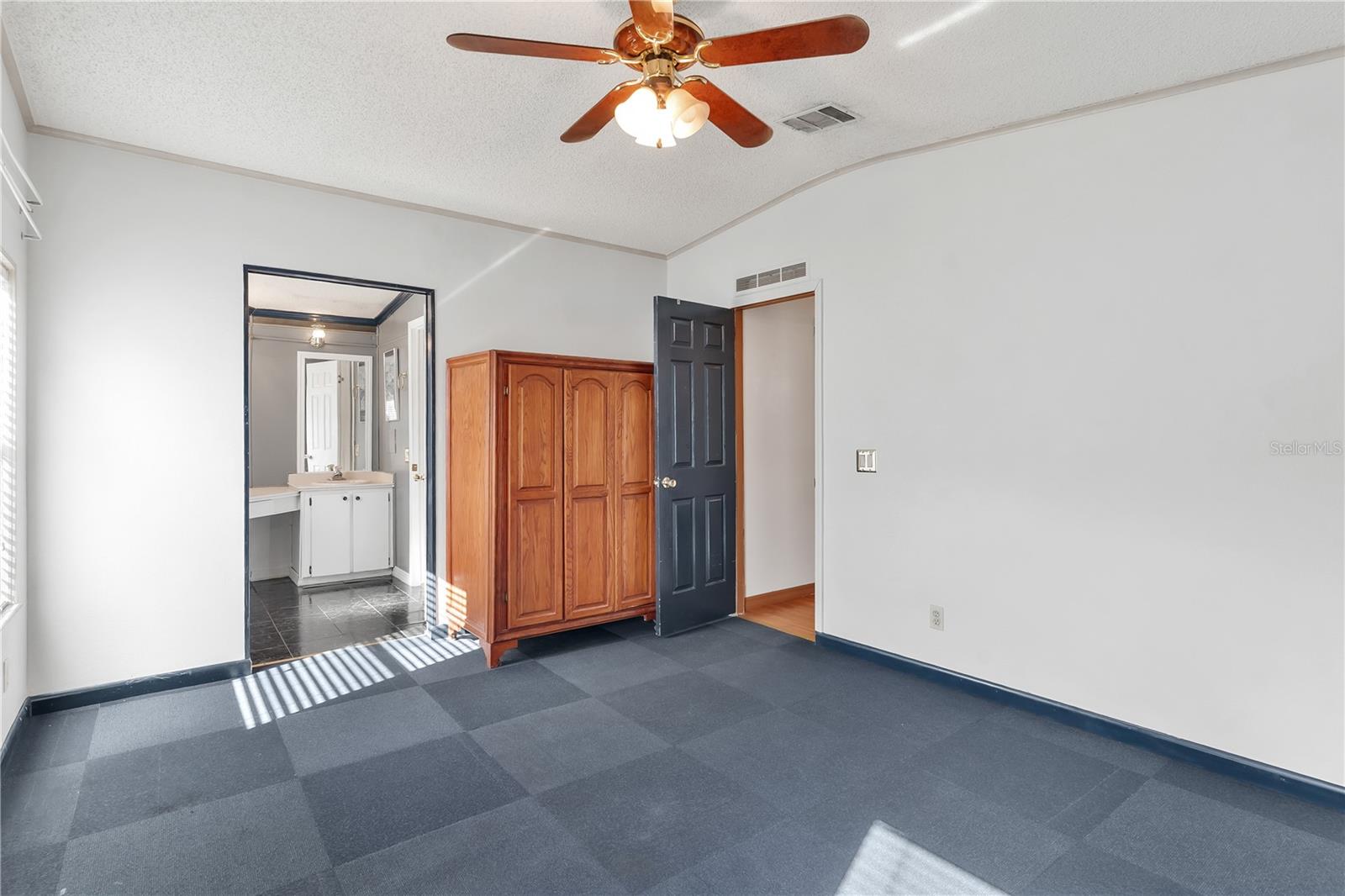 LEESBURG EAST COACHWOOD COLONY ADD 02 - Residential