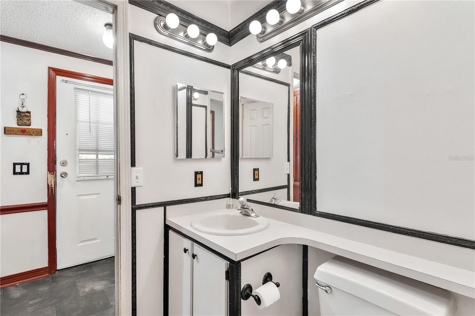 LEESBURG EAST COACHWOOD COLONY ADD 02 - Residential