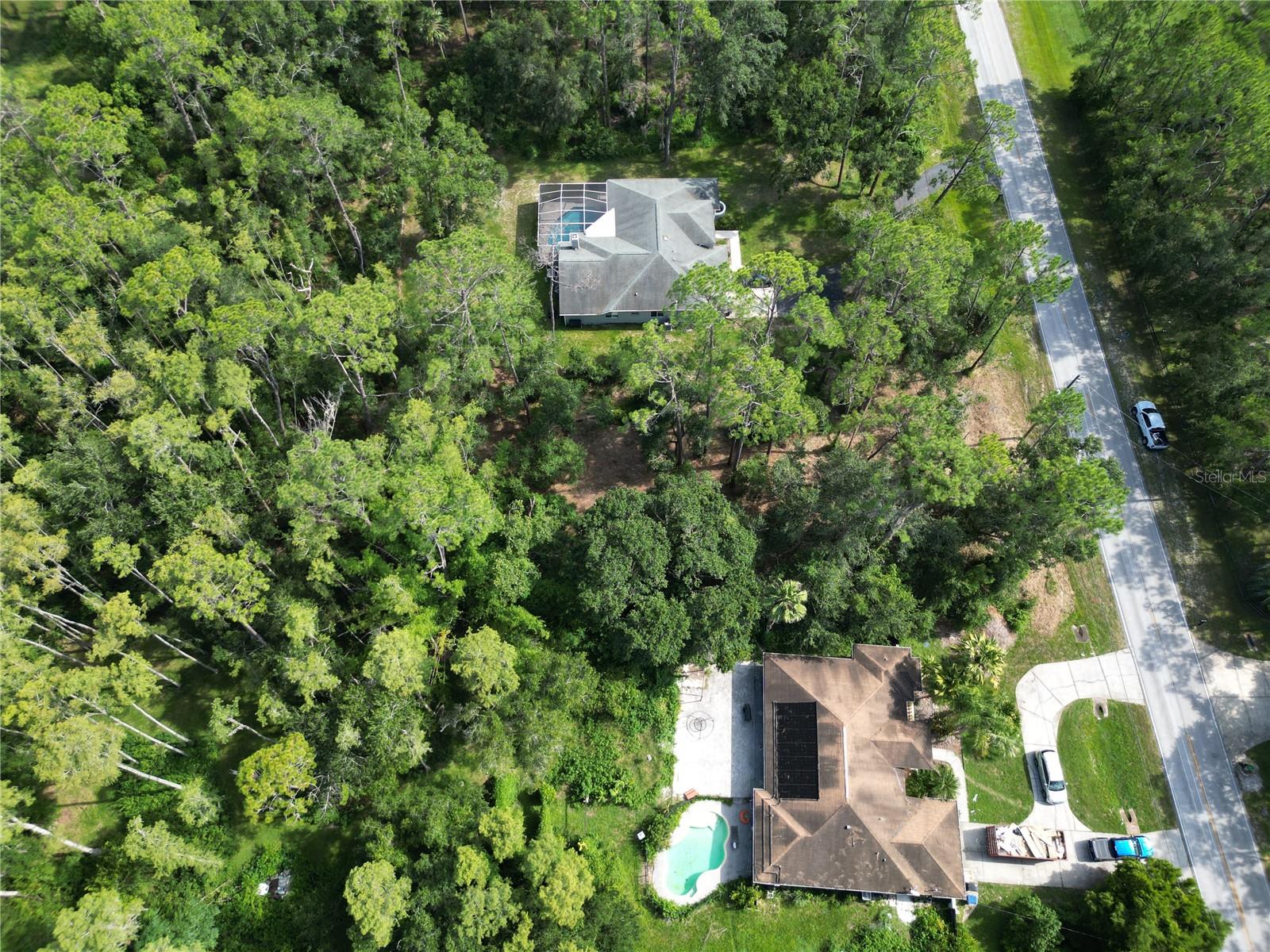 QUAIL HOLLOW ESTATES - Land