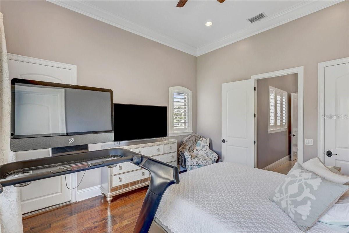 SANCTUARY ON LIVINGSTON PH - Residential