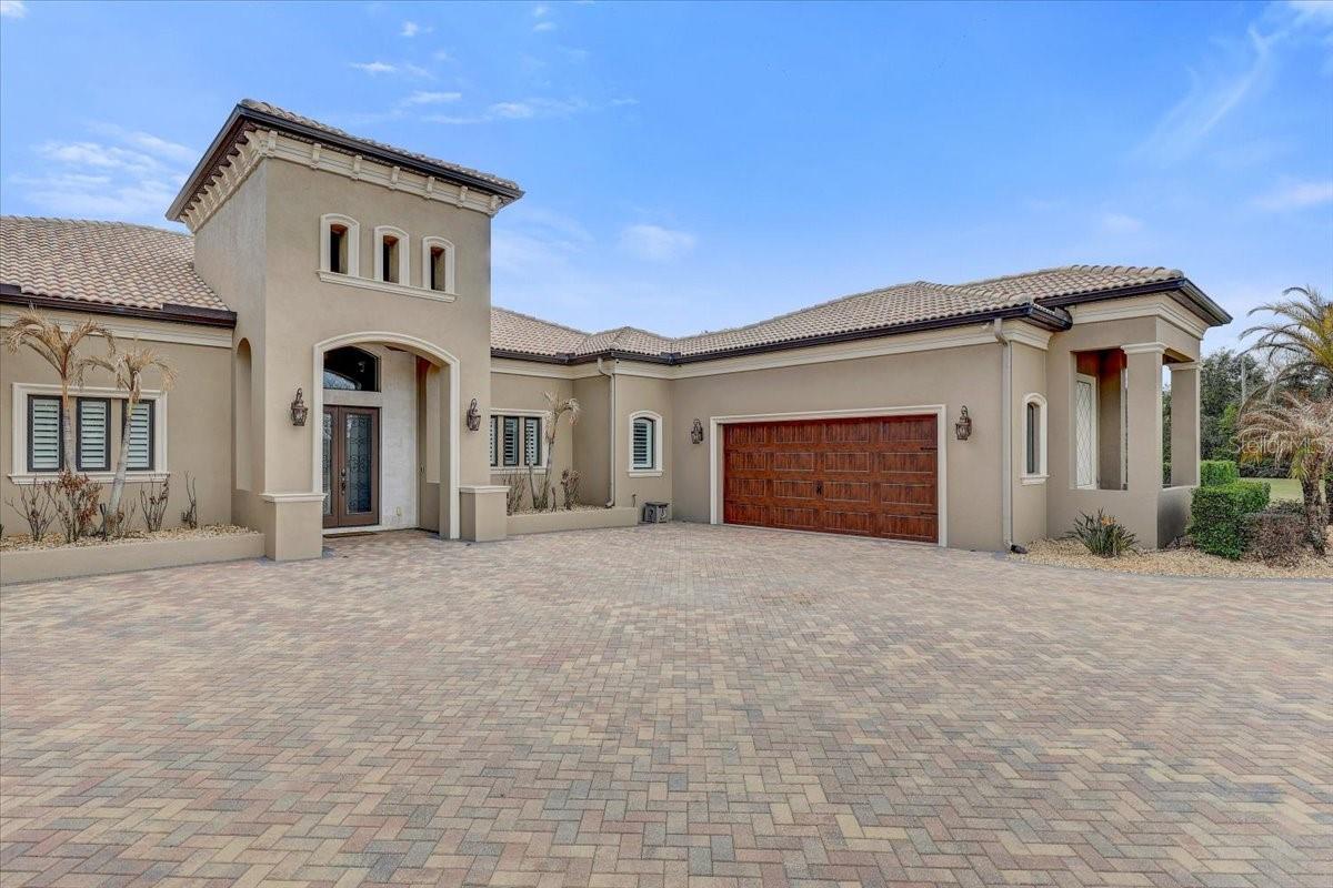 SANCTUARY ON LIVINGSTON PH - Residential