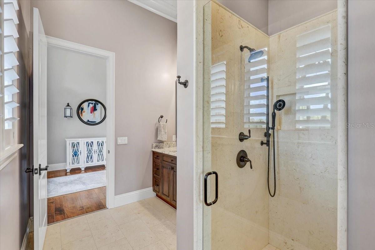 SANCTUARY ON LIVINGSTON PH - Residential