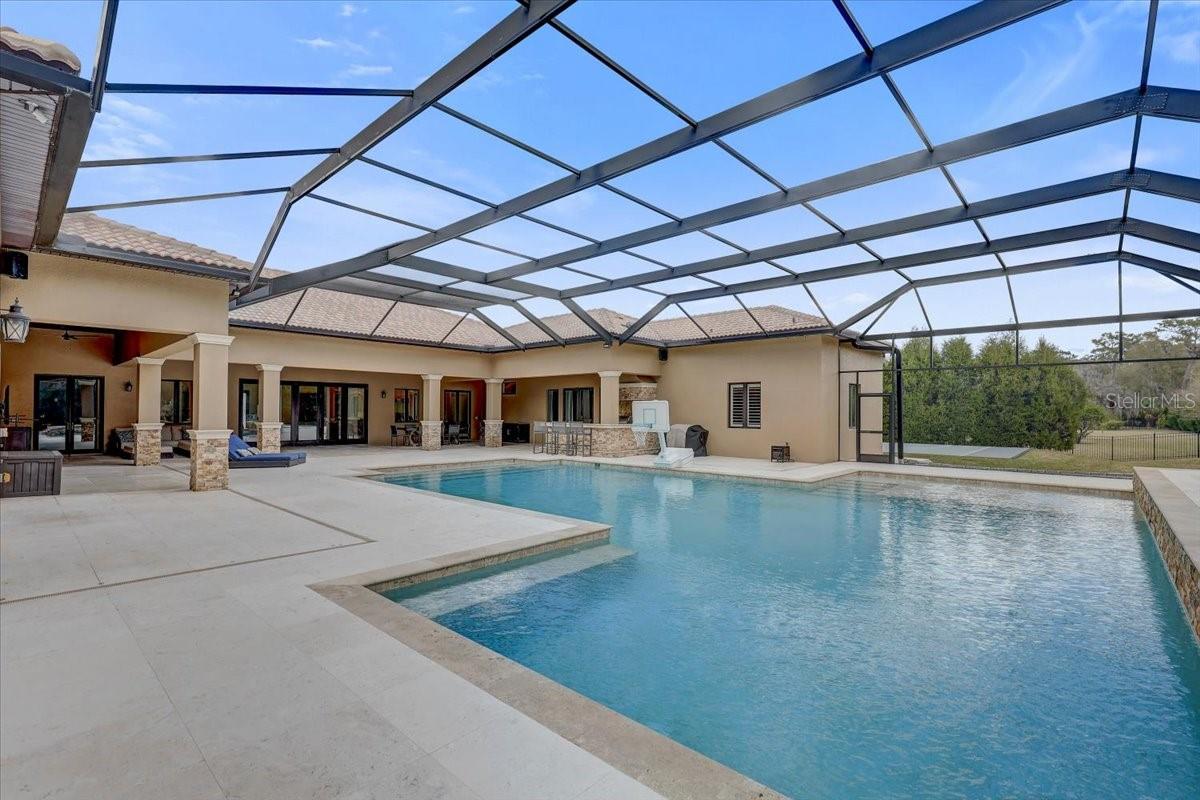 SANCTUARY ON LIVINGSTON PH - Residential