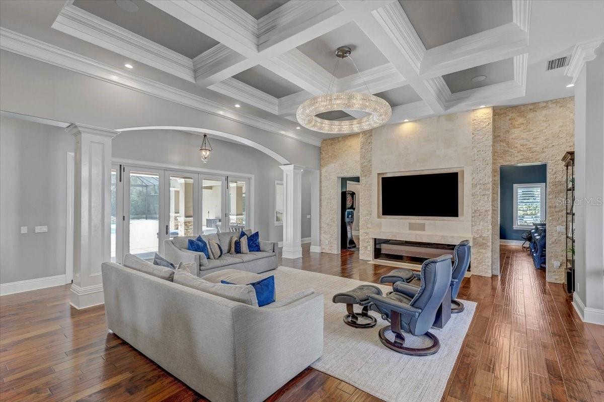 SANCTUARY ON LIVINGSTON PH - Residential