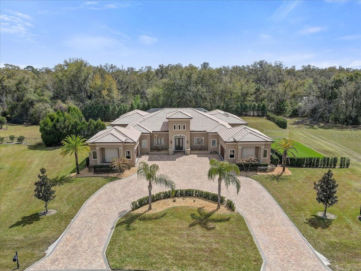 SANCTUARY ON LIVINGSTON PH - Residential