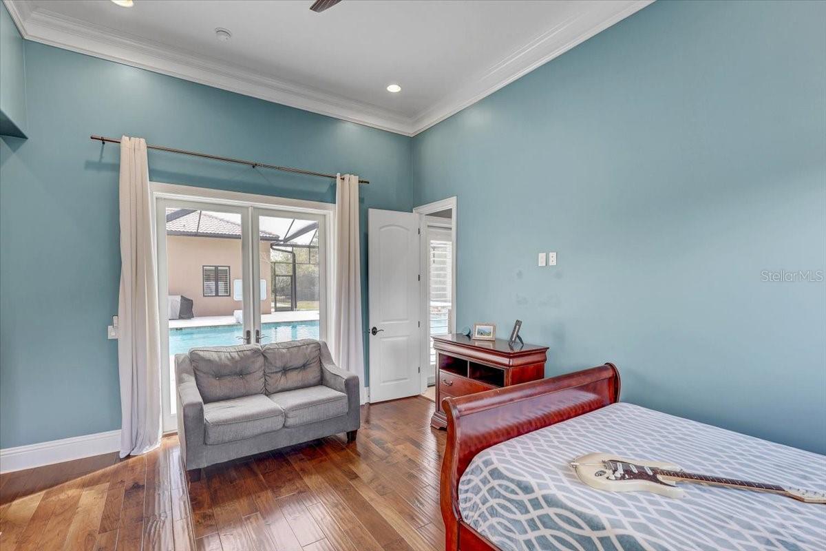 SANCTUARY ON LIVINGSTON PH - Residential