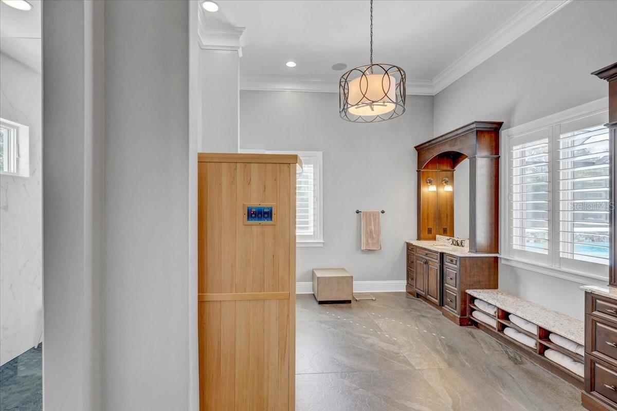 SANCTUARY ON LIVINGSTON PH - Residential