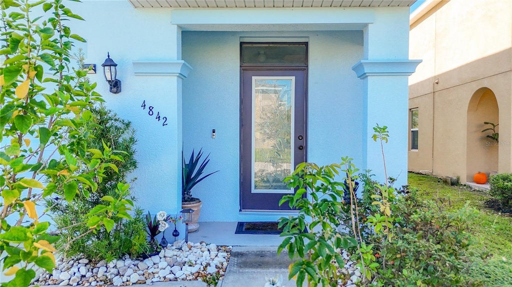 Photo of 4842 San Palermo Drive, Bradenton, FL 34208 (MLS # A4709388)