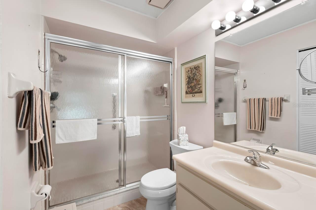 THE KNOLLS OF KINGS POINT II A - Residential