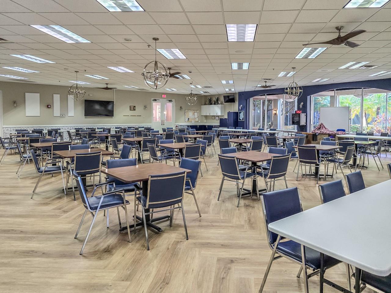 THE KNOLLS OF KINGS POINT II A - Residential