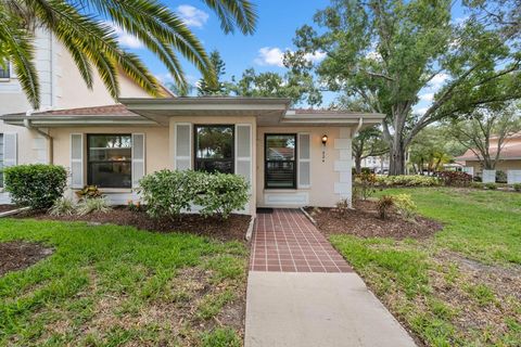 Photo of 324 Kelsey Way #4, Sun City Center, FL 33573 (MLS # TB8509510)