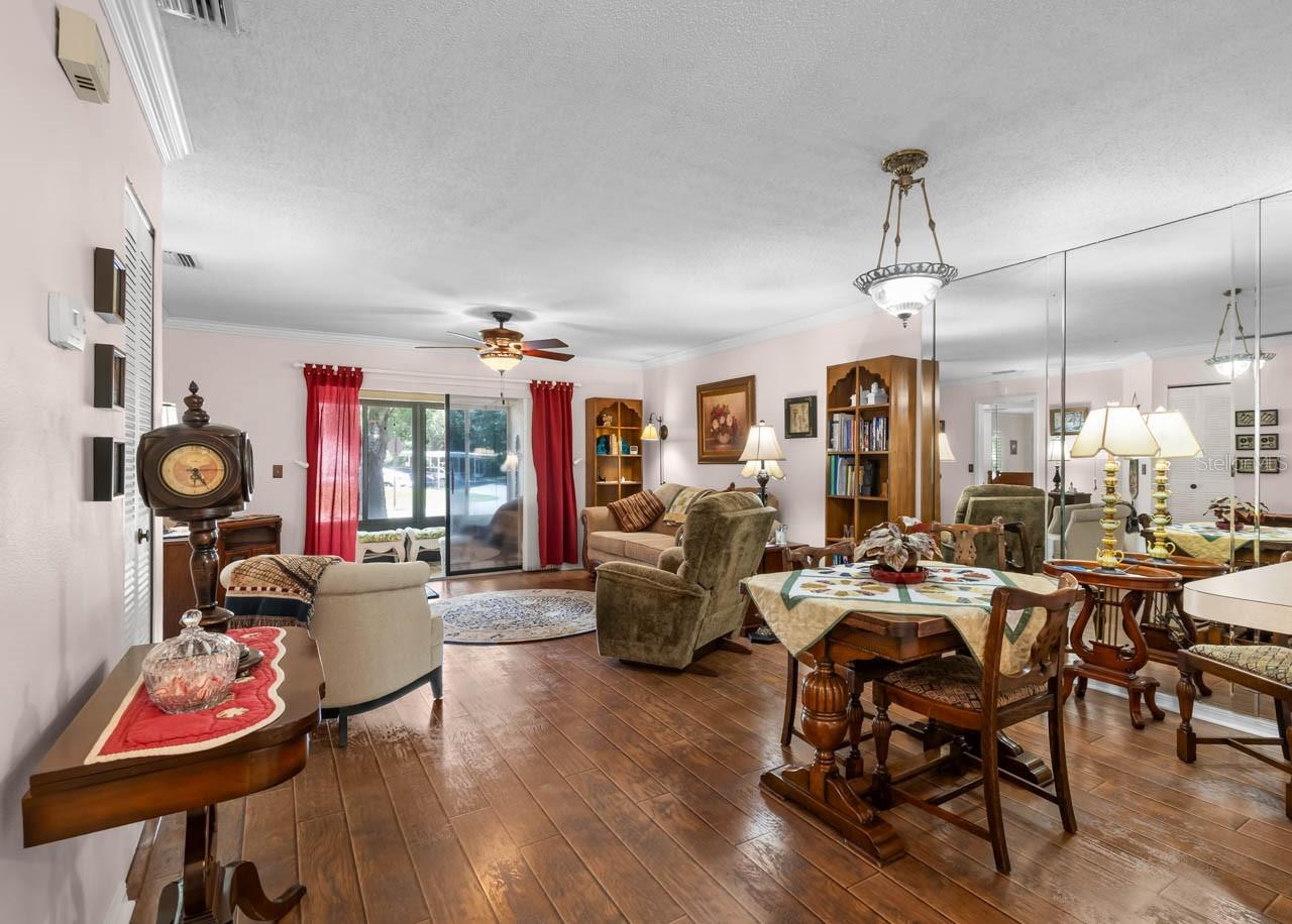 324 KELSEY WAY 4, SUN CITY CENTER, FL, 33573 2 324 KELSEY WAY 4