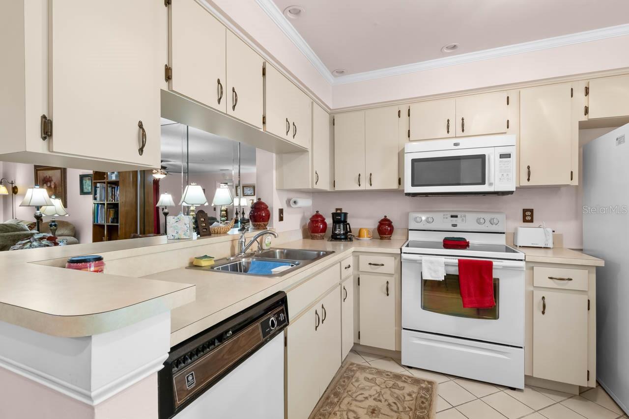 THE KNOLLS OF KINGS POINT II A - Residential