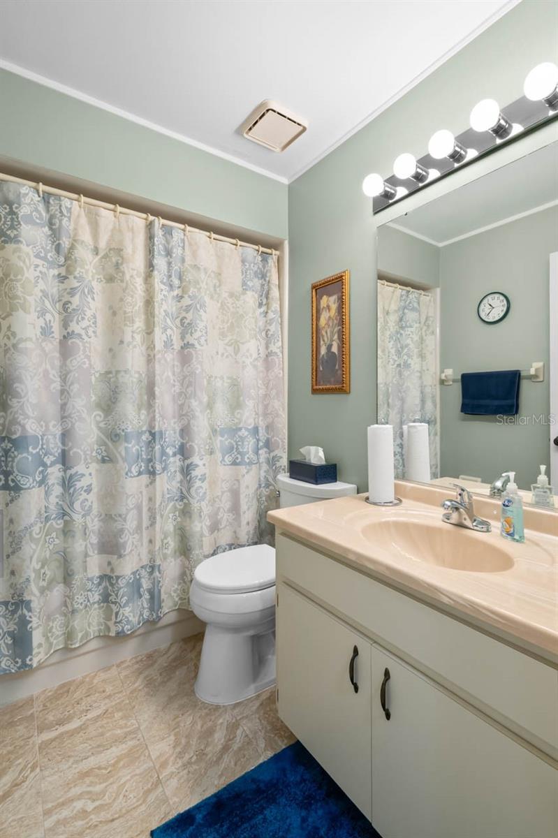 THE KNOLLS OF KINGS POINT II A - Residential