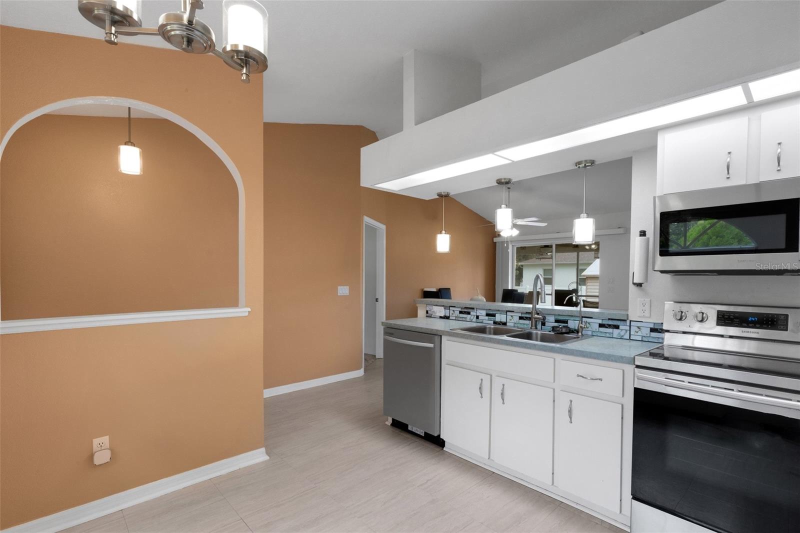 3125 ALBENGA LANE