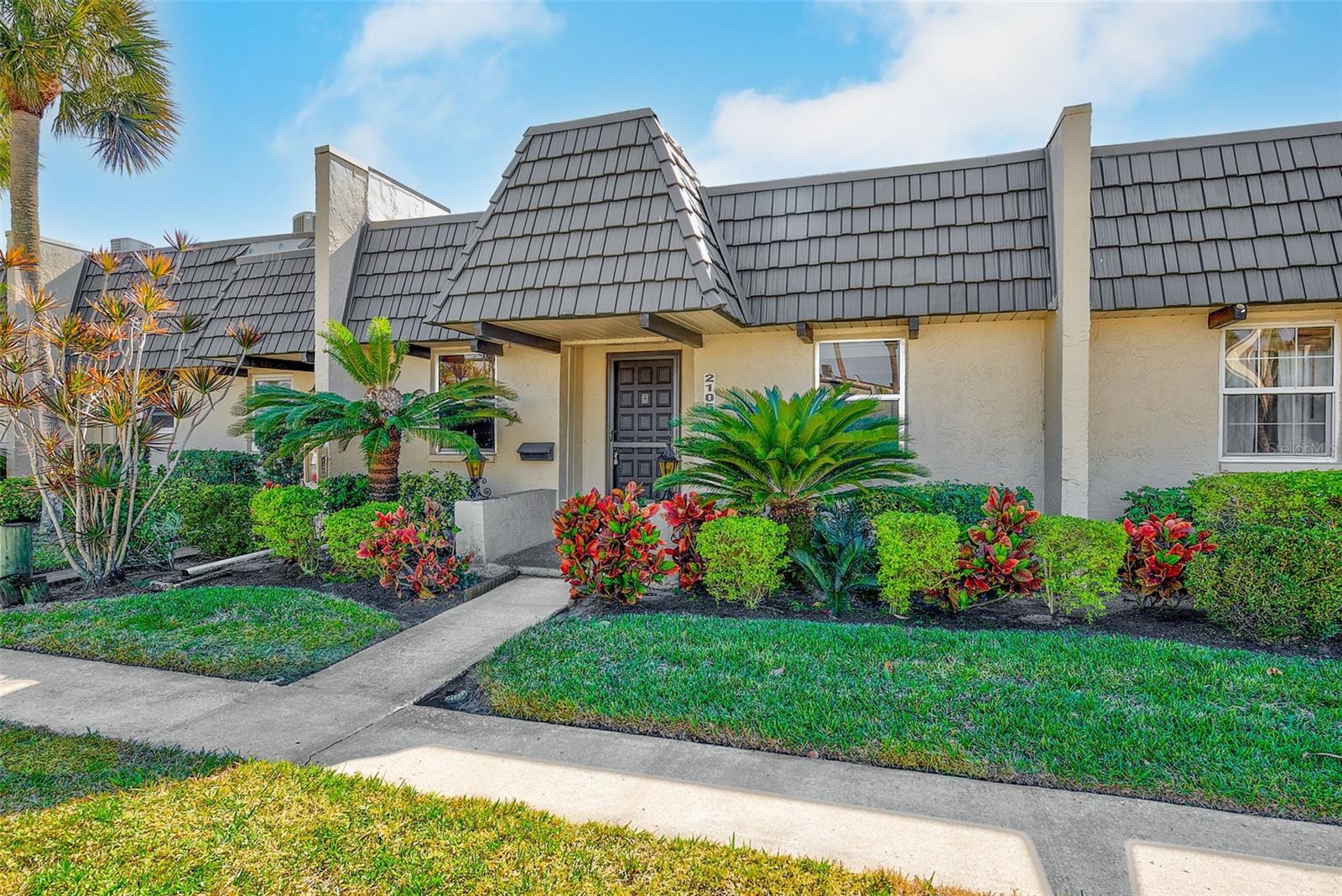 CORDOVA GREENS CONDO - Residential