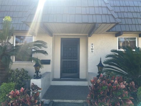 2105 CORDOVA GREEN 2105 SEMINOLE FL 33777