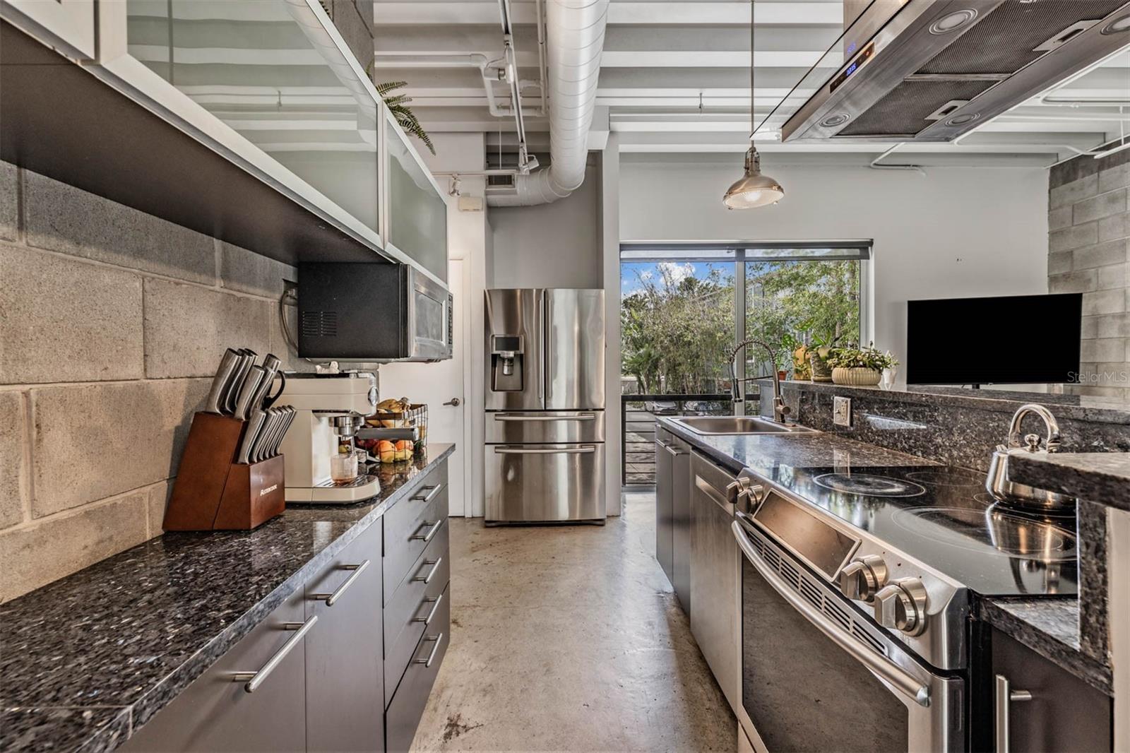 PARKLAND LOFTS - Residential