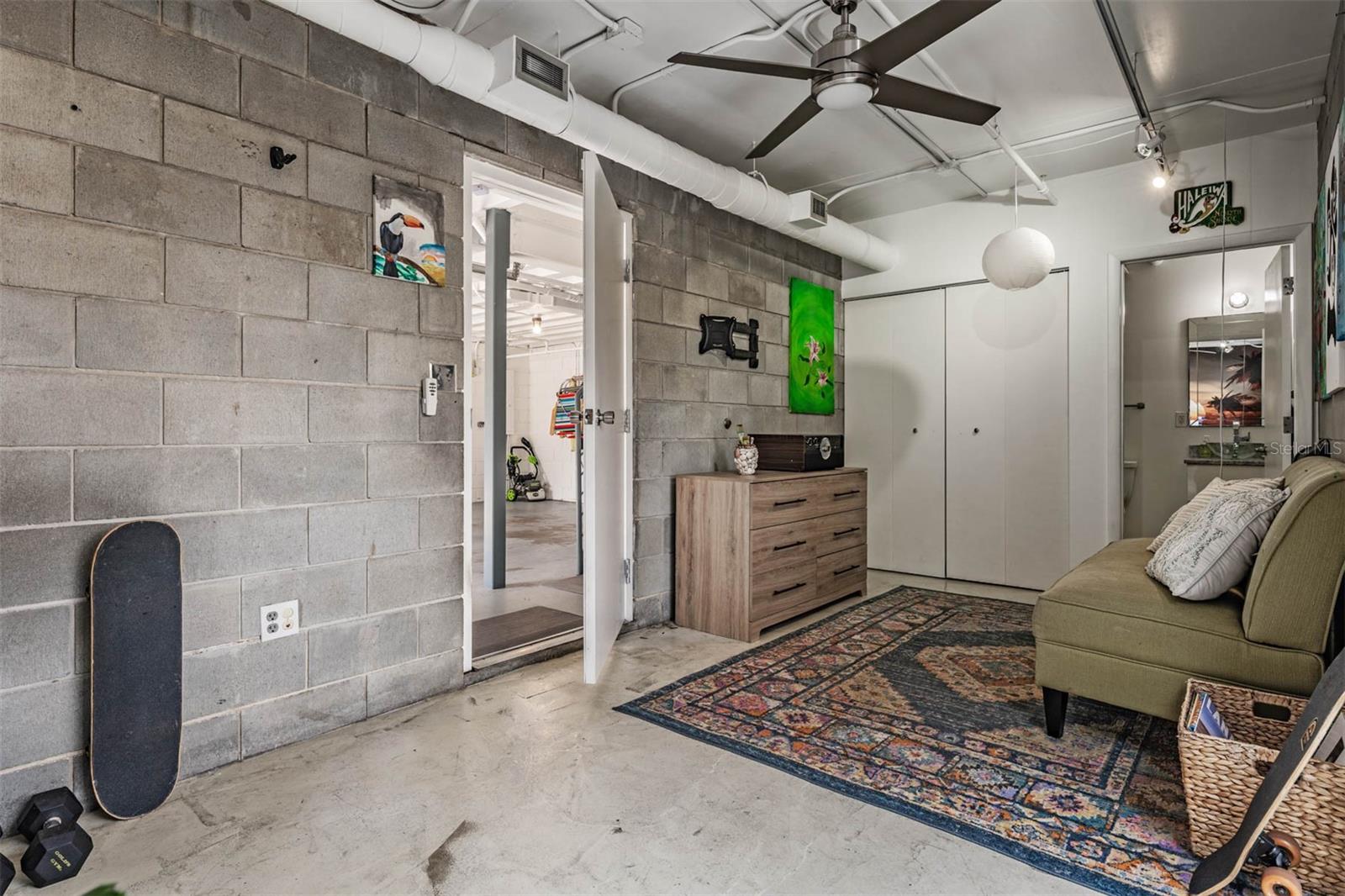 PARKLAND LOFTS - Residential