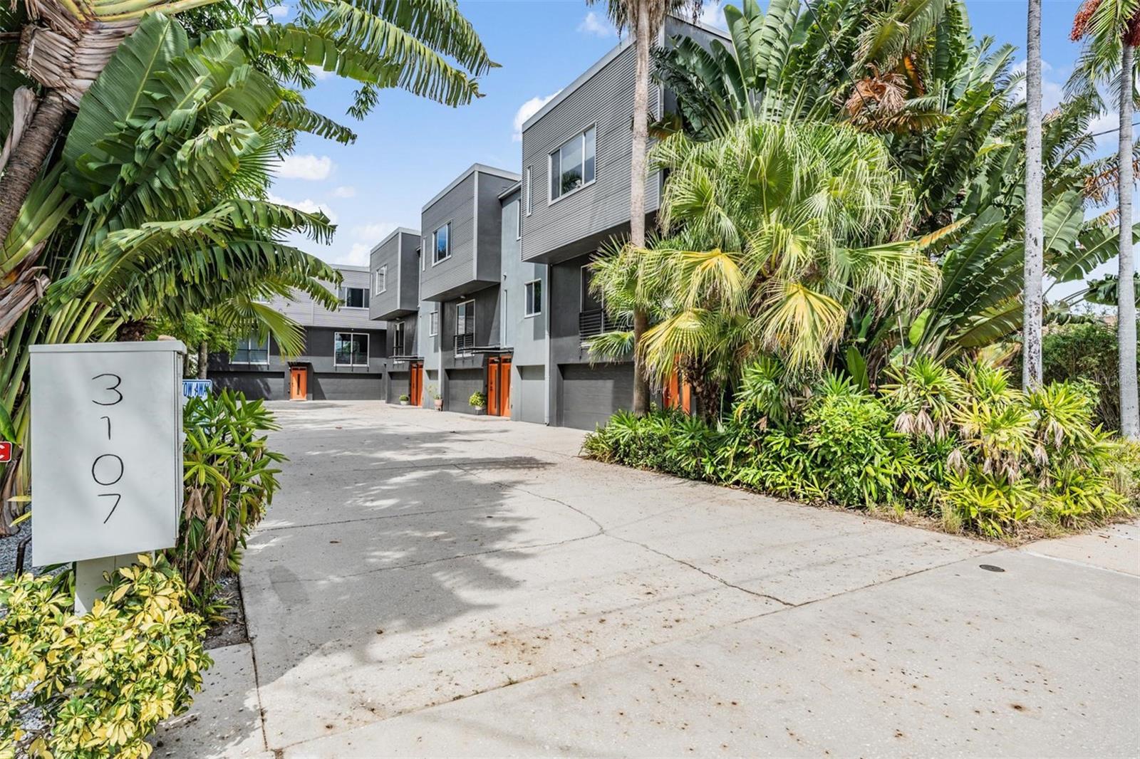 PARKLAND LOFTS - Residential