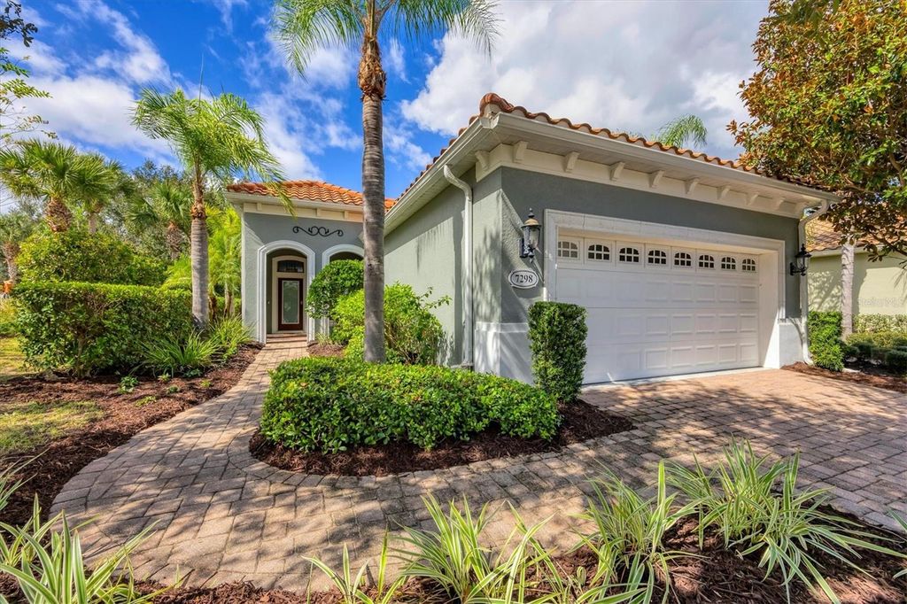 Photo of 7298 Belleisle Glen, Lakewood Ranch, FL 34202 (MLS # A4667663)