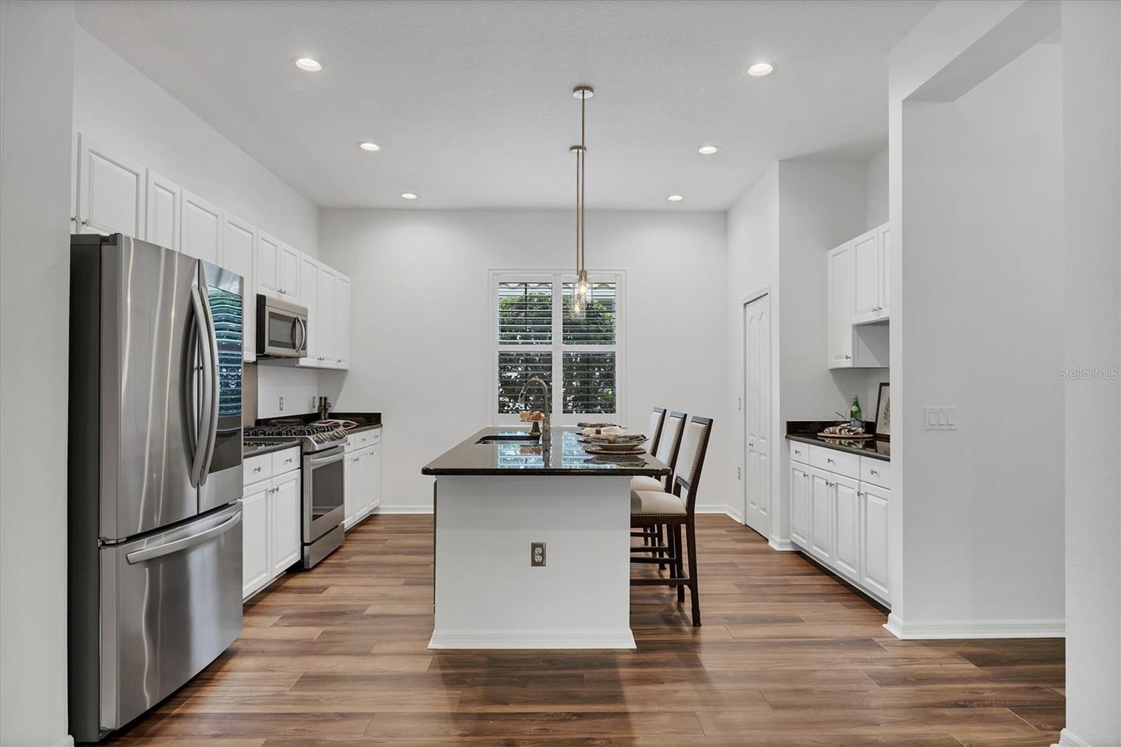 COUNTRY CLUB EAST AT LAKEWD RNCH QQ1 1 - Residential
