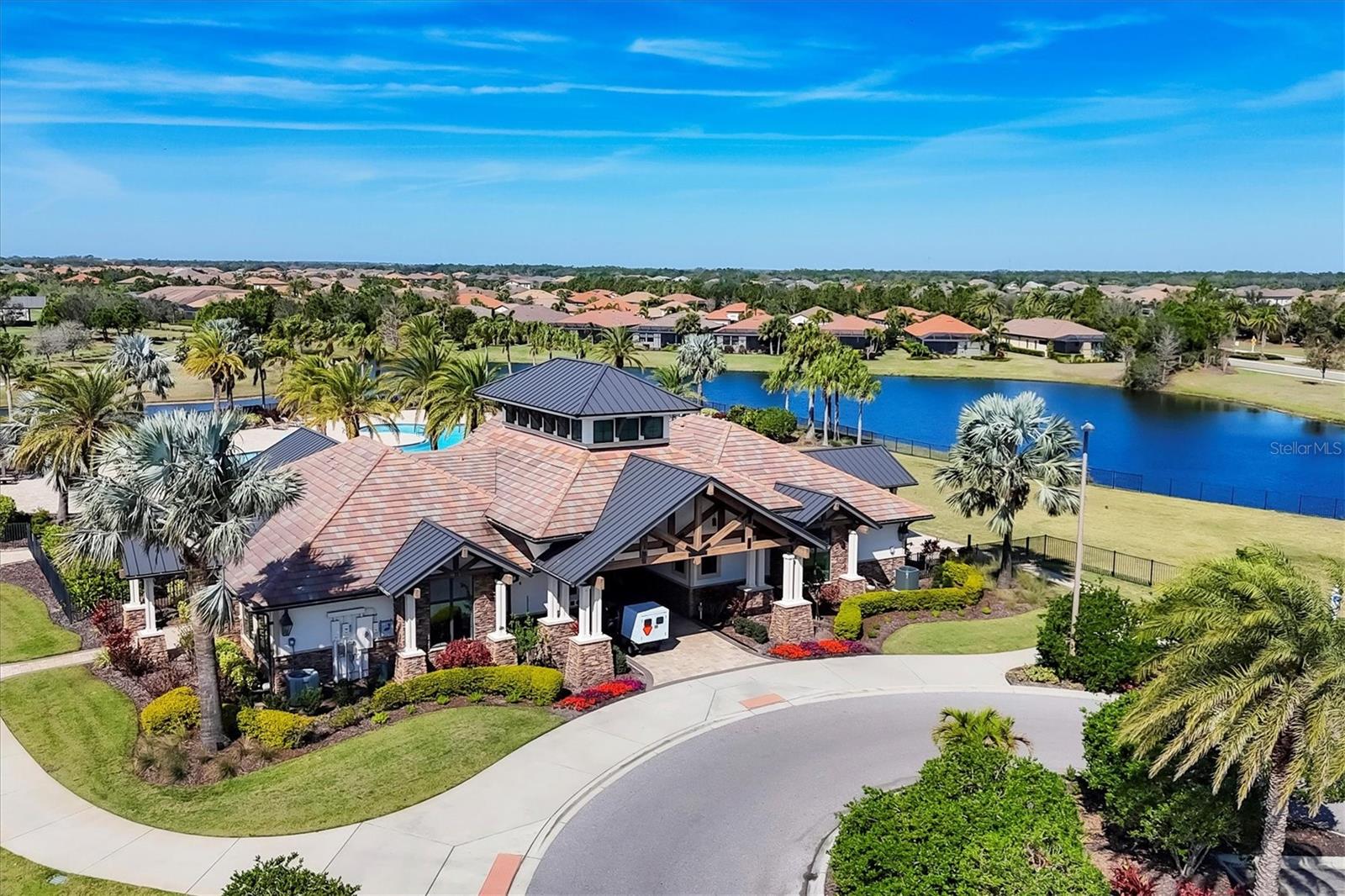 COUNTRY CLUB EAST AT LAKEWD RNCH QQ1 1 - Residential