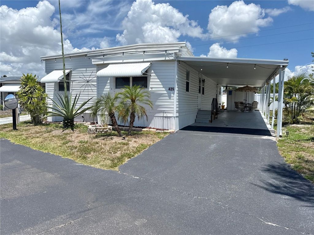 Photo of 425 Mount Piney Avenue NE #681, St Petersburg, FL 33702 (MLS # TB8510414)
