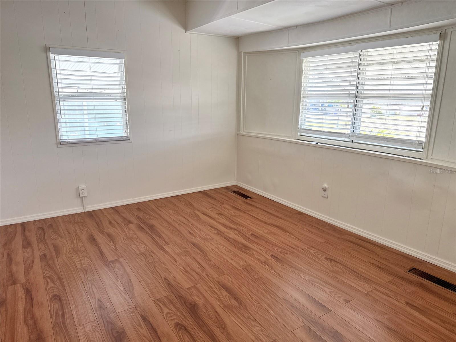 MOBEL AMERICANA MOBILE HOME PARK UNREC - Residential