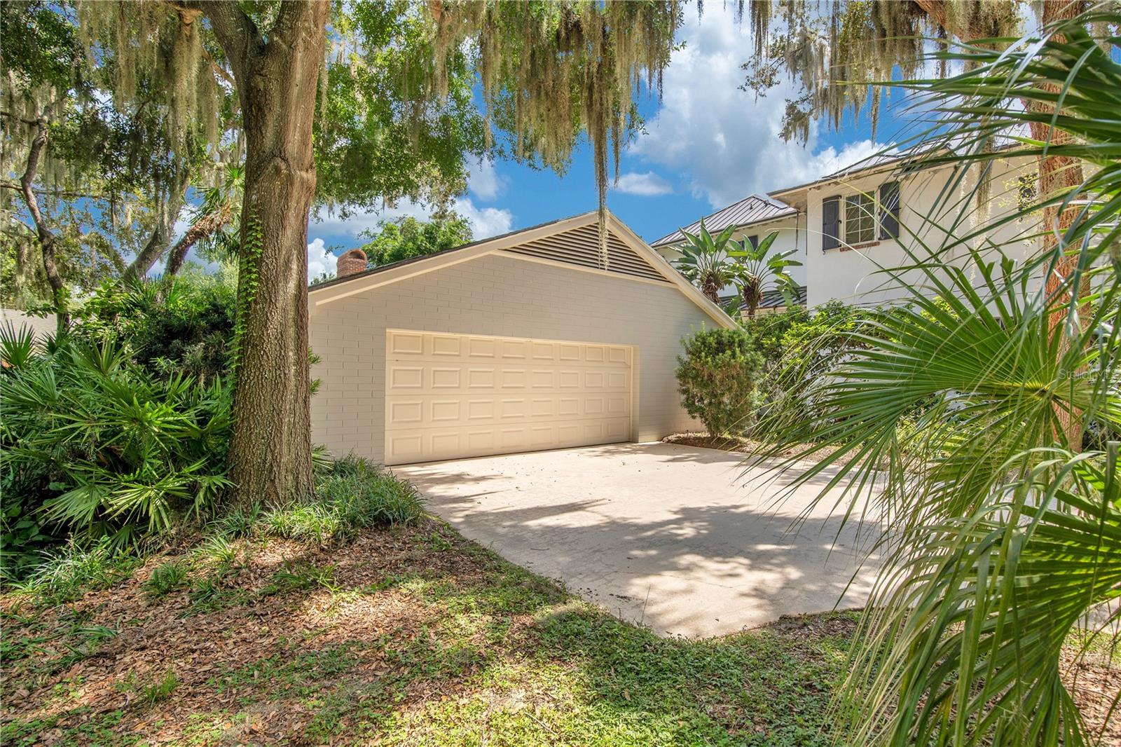 SUMMERPORT BEACH - Residential