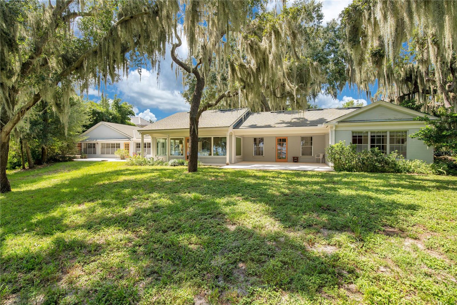 SUMMERPORT BEACH - Residential