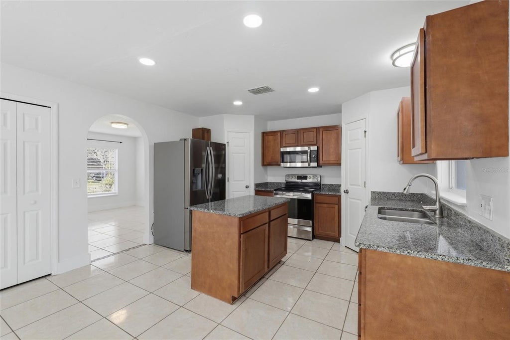 Photo of 4140 Stonefield Drive, Orlando, FL 32826 (MLS # O6425911)