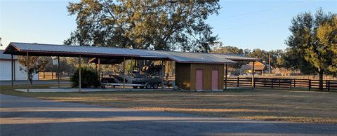 Tiny photo for 18800 SE 47th Place, Morriston, FL 32668 (MLS # OM712721)