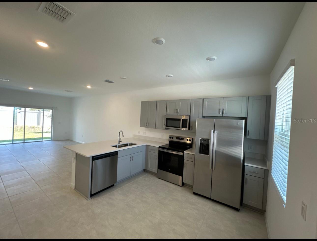 WESTVIEW POD A PH 1B & 2 - Residential Lease