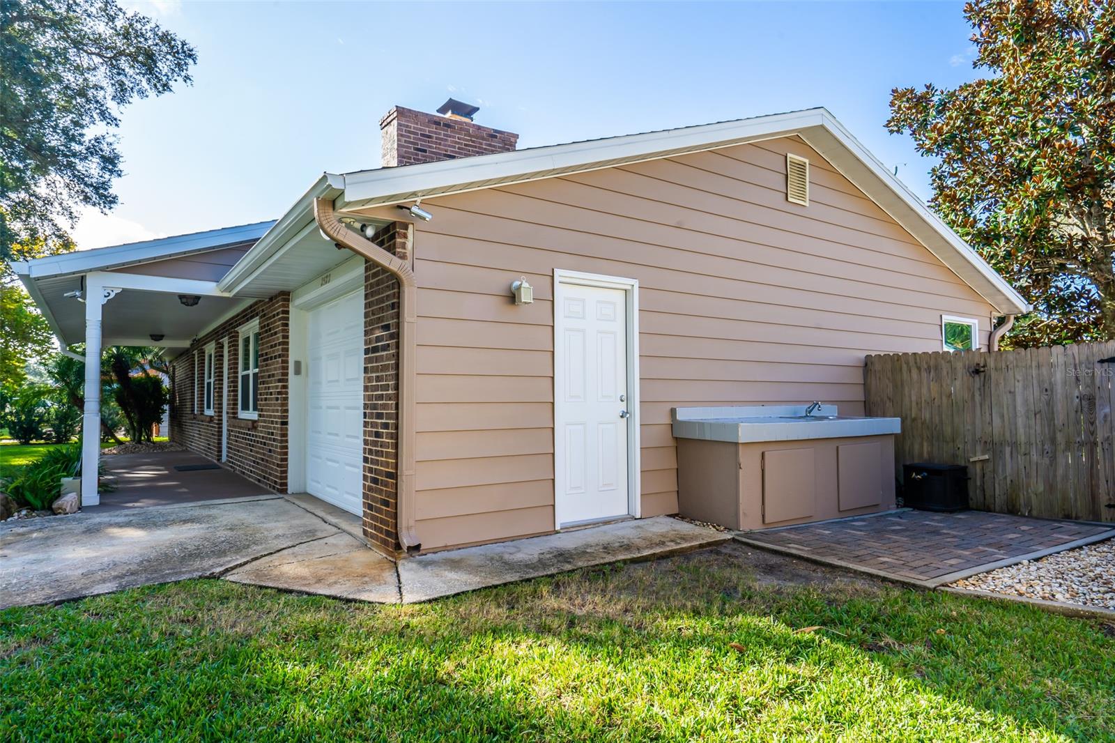 Florida Shores 01 - Residential