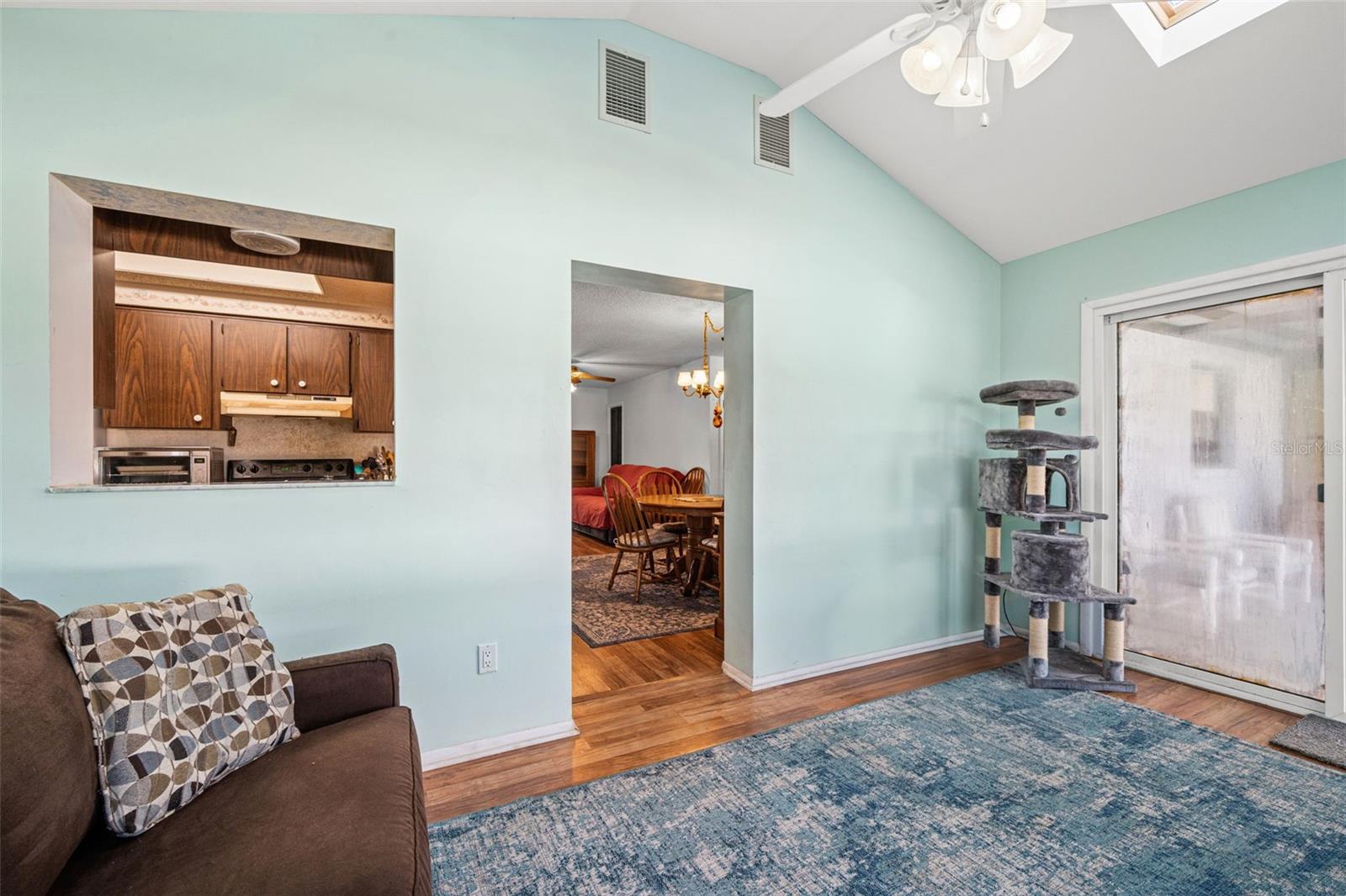 SPRING HILL - Residential