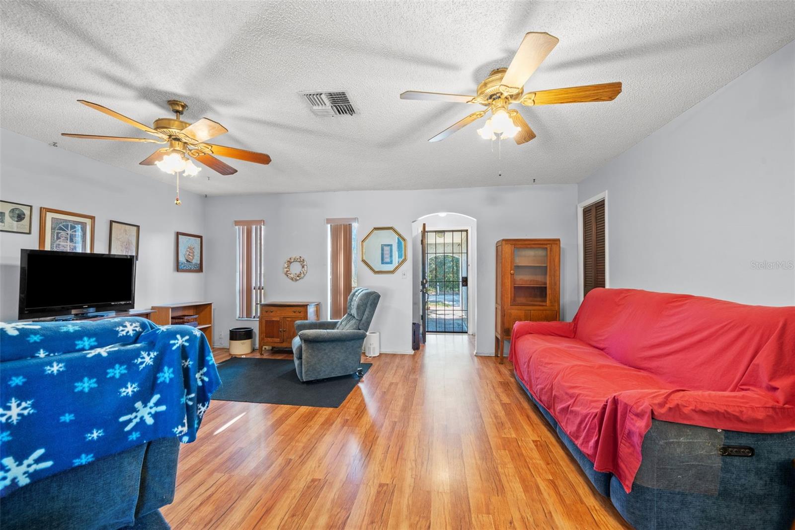 SPRING HILL - Residential