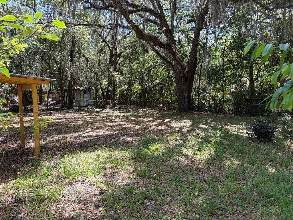 Photo of 1623 SE 3rd Avenue, Gainesville, FL 32641 (MLS # GC539101)