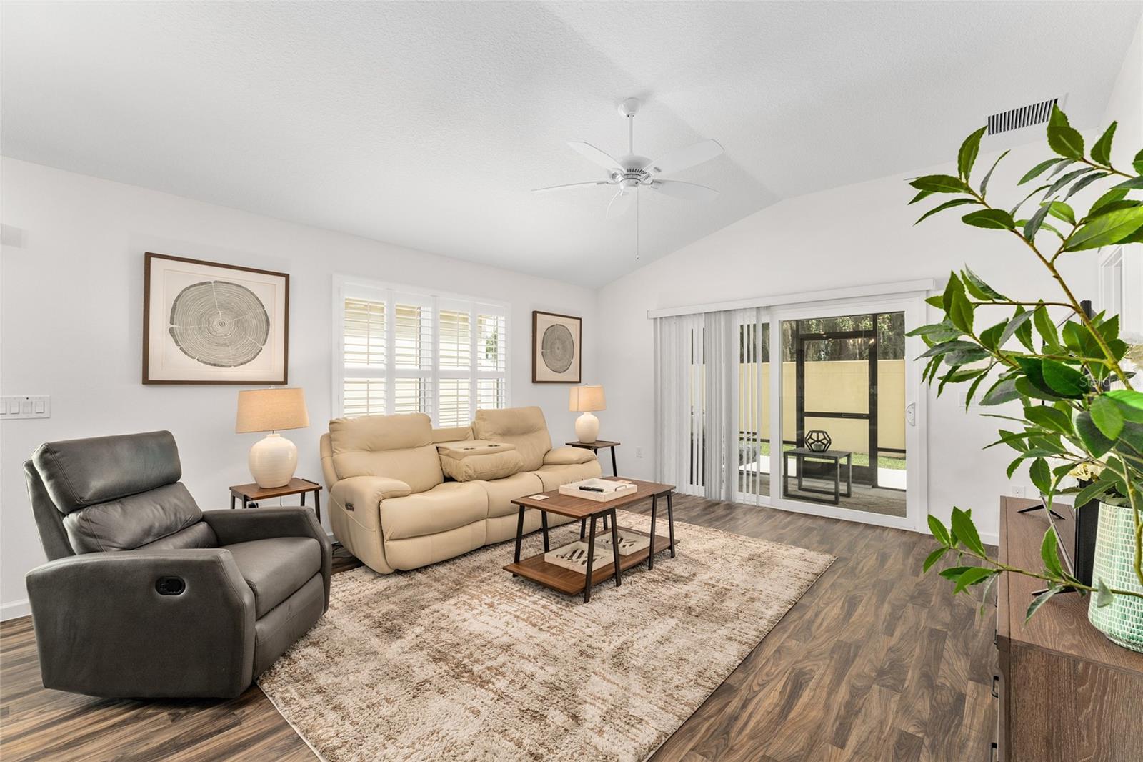 VILLAGES/SOUTHERN OAKS CHRISTO - Residential