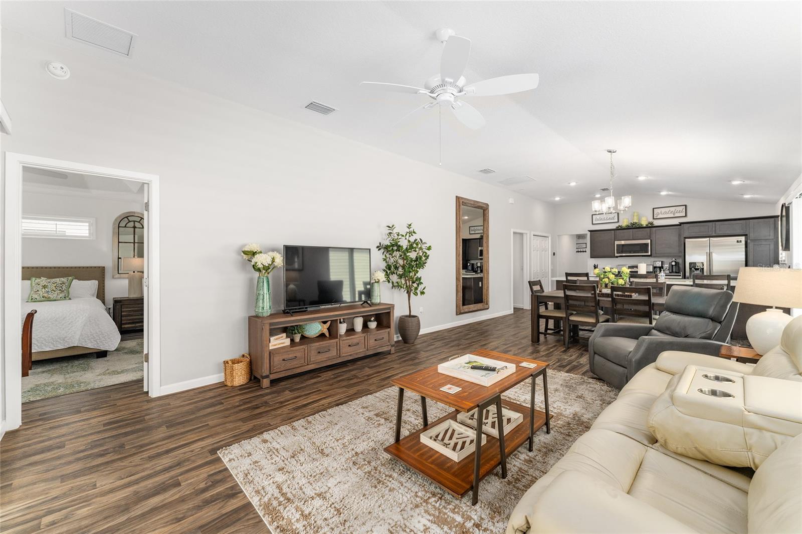 VILLAGES/SOUTHERN OAKS CHRISTO - Residential