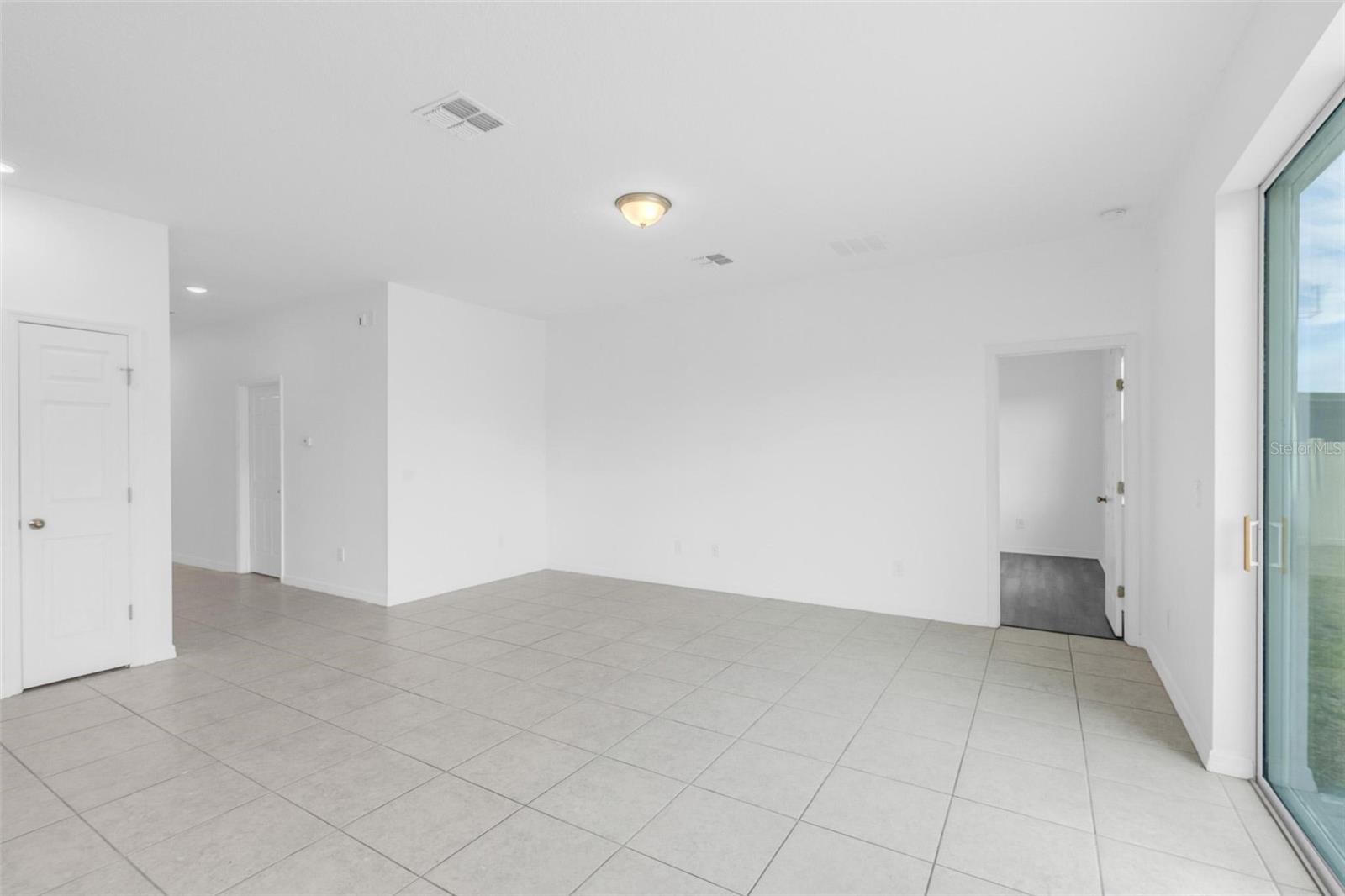 TARPON BAY PH 2 - Residential