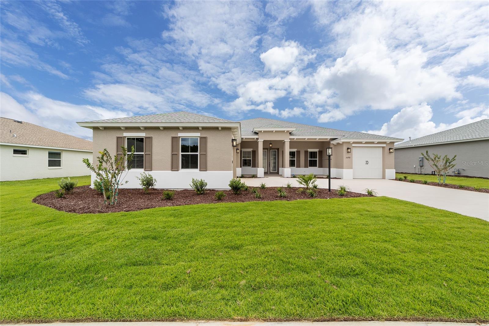 ON TOP OF THE WORLD - Residential
