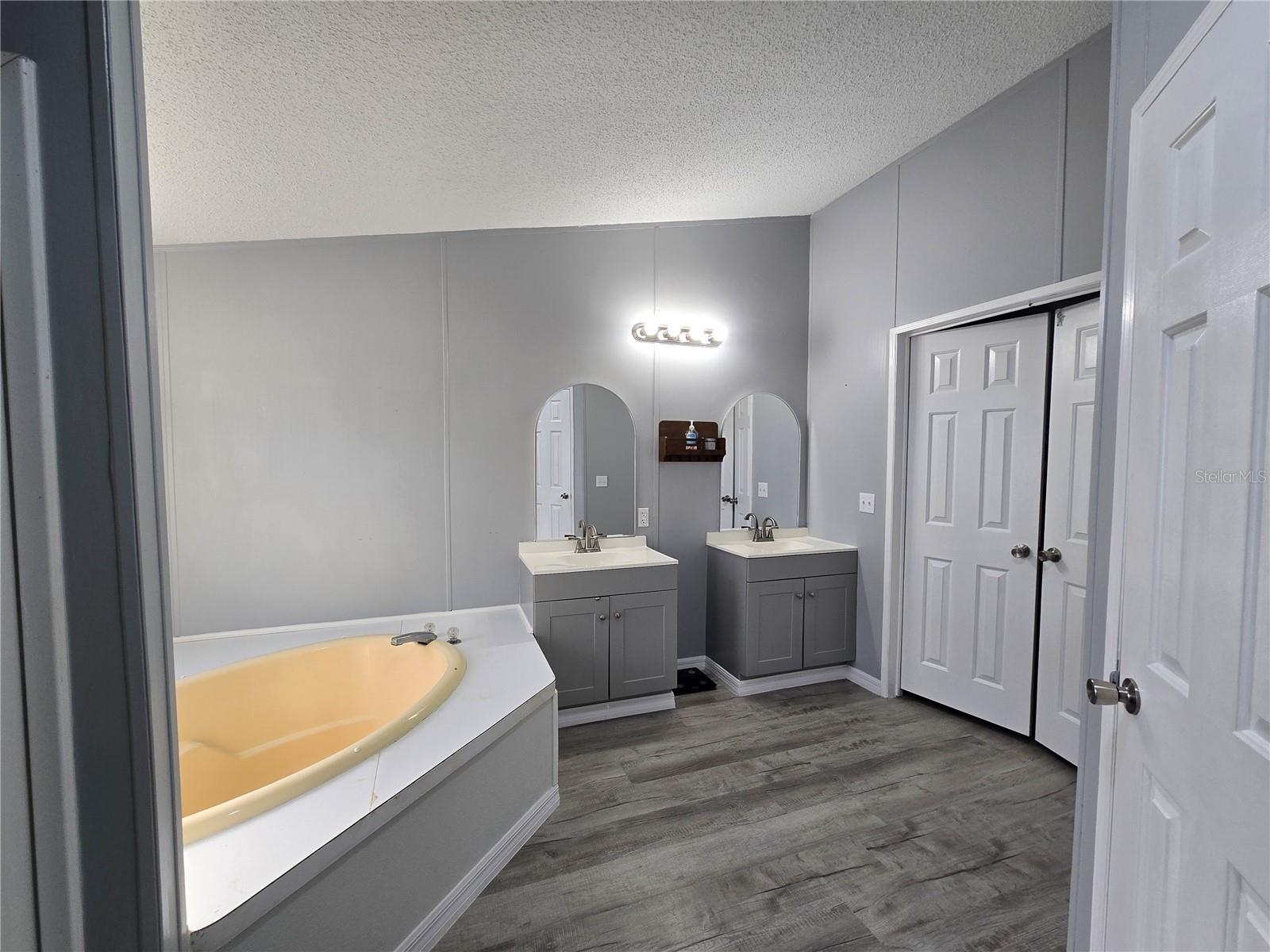 ASTOR FOREST CAMPSITES UNREC - Residential