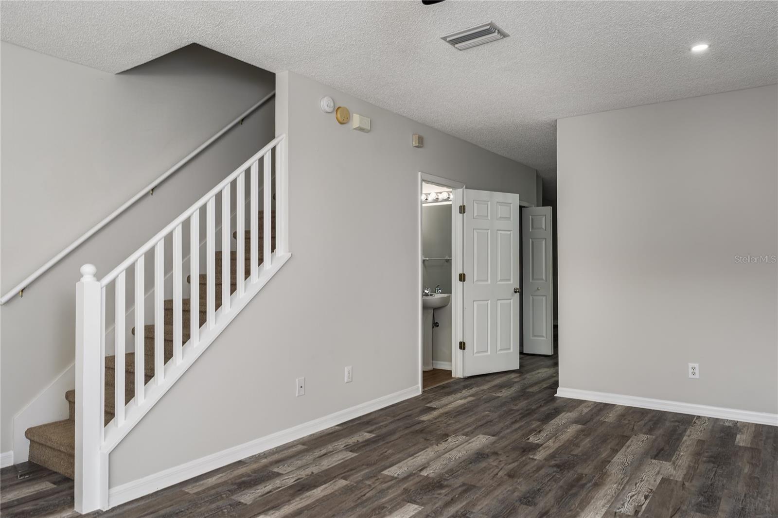 OSPREY RUN TWNHMS PH 2 - Residential