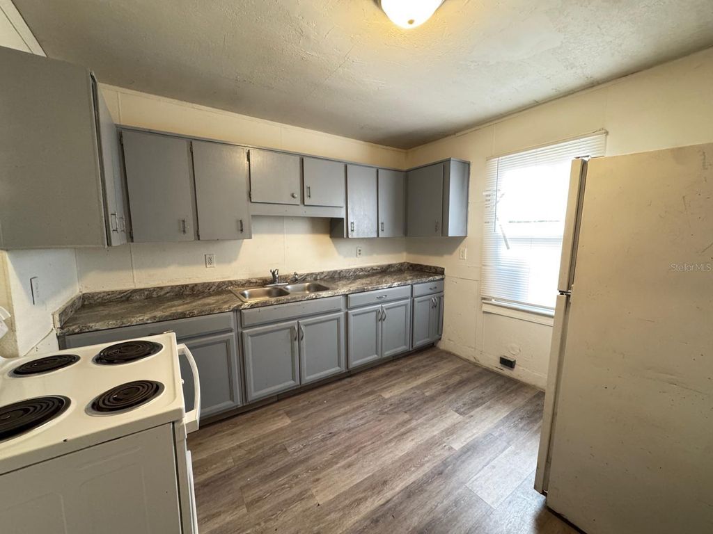 Photo of 930 18th Street #A, Orlando, FL 32805 (MLS # O6374171)