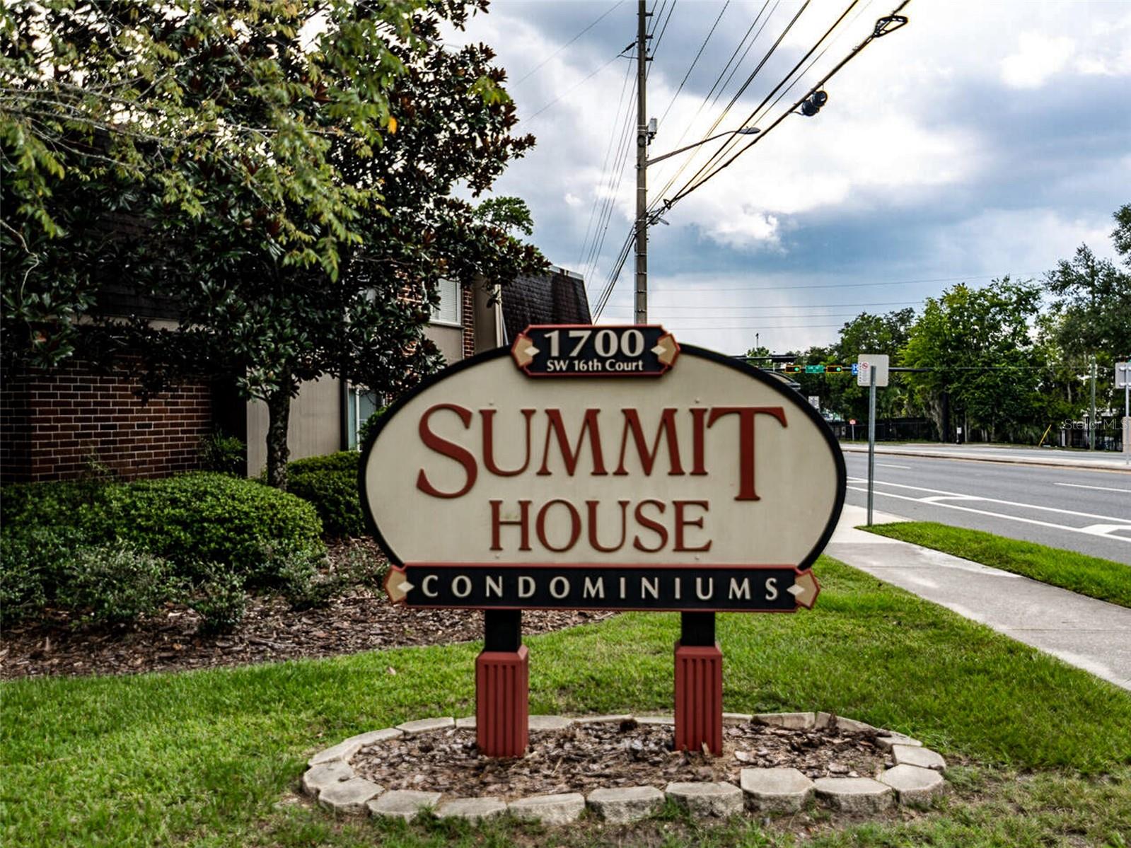 FULLY FURNISHED-first floor 1 bedroom apartment. Furnishings include Bed Set with dresser, Sofas, dining table with chairs, large TV and many more.Living room, dining room and bedroom furniture. Summit House Condos are 1 BLOCK from SHANDS Hospital and the VA Hospital and about 11/2 blocks from the south side of UF Campus; local bus service on street. Bedroom has ample closet room. Community includes a pool, laundry facility with washers and dryers, and parking decal included. Renters Insurance Required. Water provided by HOA