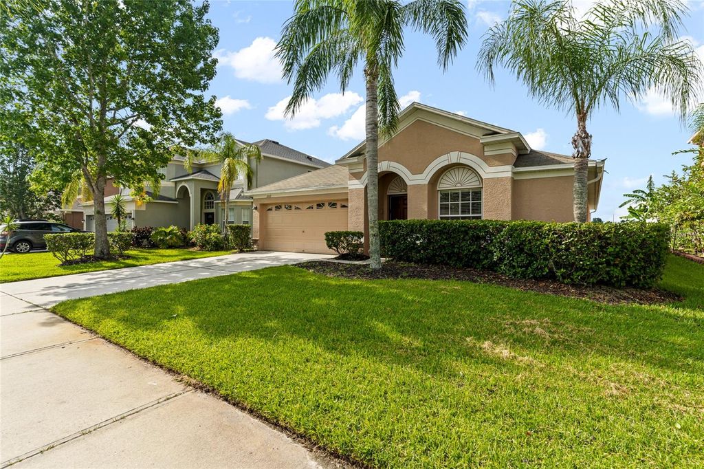 Photo of 31110 BRIDGEGATE DRIVE, WESLEY CHAPEL, FL 33545 (MLS # T3452632)