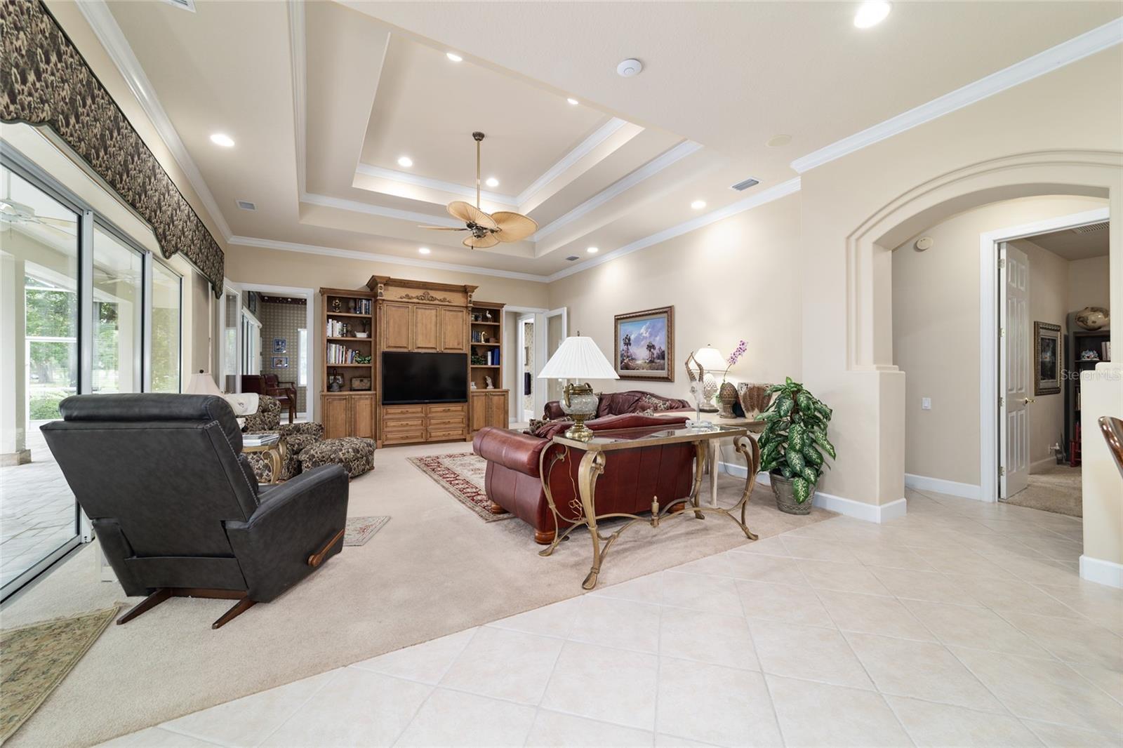 COUNTRY CLUB/OCALA UN 02 - Residential