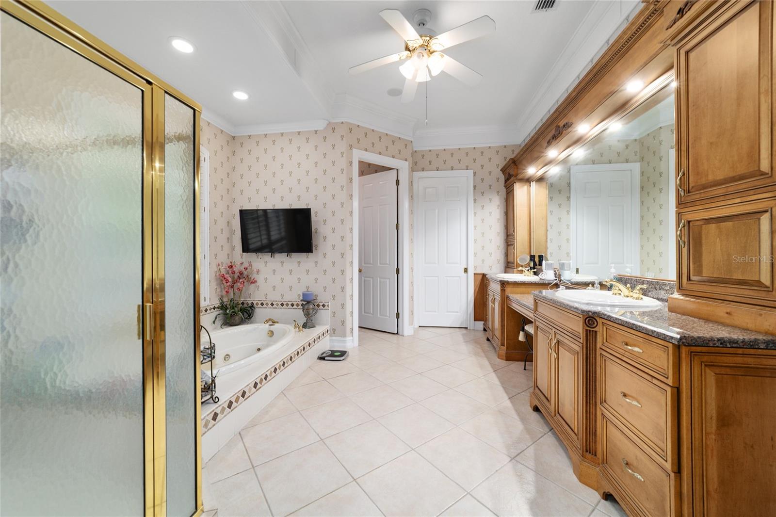 COUNTRY CLUB/OCALA UN 02 - Residential