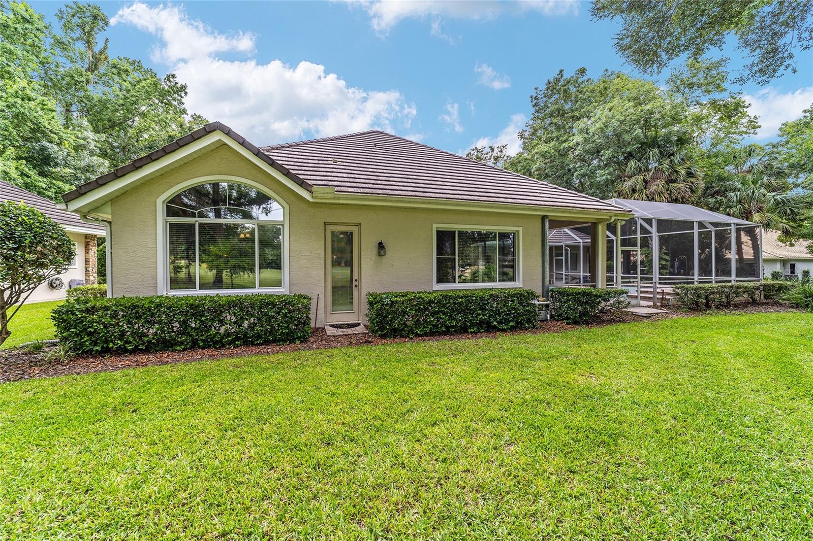 COUNTRY CLUB/OCALA UN 02 - Residential